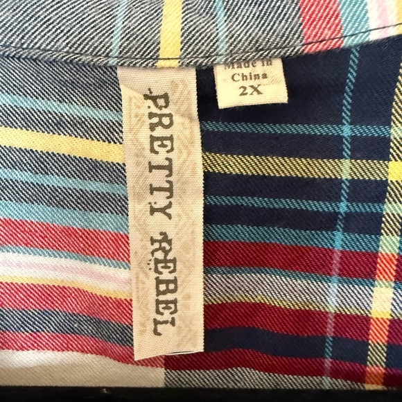 NWOT Pretty Rebel Embellished Flannel in Juniors Size 2X - Picture 7 of 9